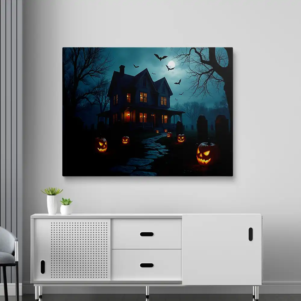 3 Shadowy halloween home