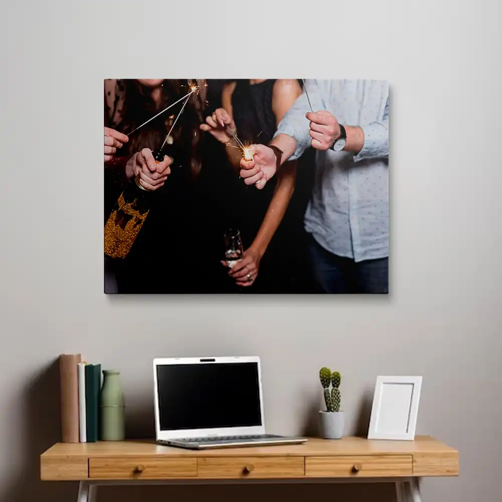 3 Couples enjyoing New Year